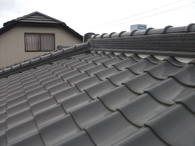 点検を行った瓦屋根